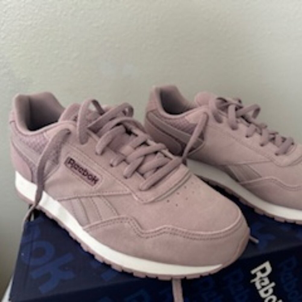 REEBOK WOMEN'S LAVENDER SUADE SNEAKERS